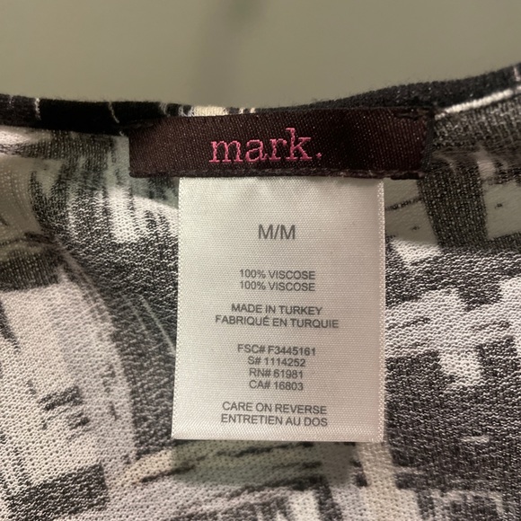 Dress - Picture 6 of 6